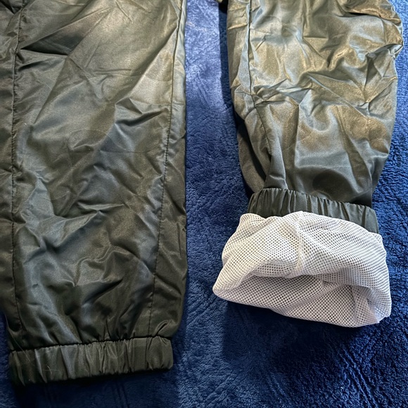 NWT Men’s size S Obnoxious Gear black joggers with mesh on the inside - Picture 3 of 6